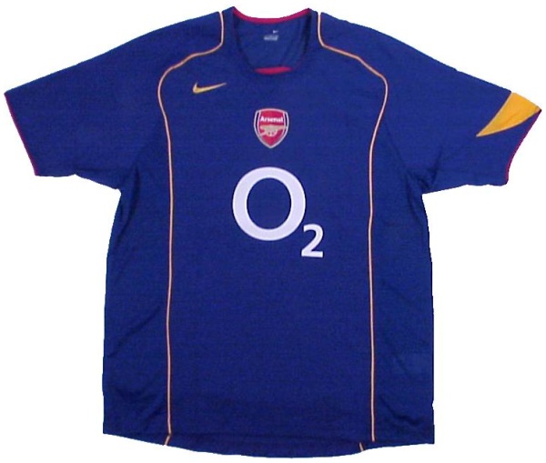 Camiseta de Arsenal visitante azul y amarillo de 2004-2005