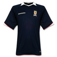 Foto de la camiseta de fútbol oficial de Escocia