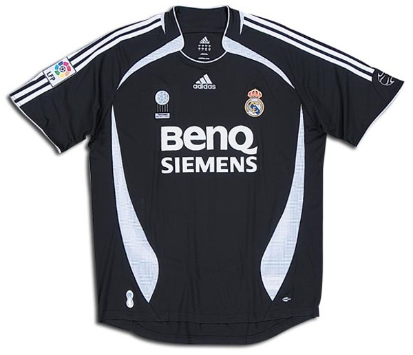 Camiseta de Real Madrid CF visitante negro y blanco de 2006-2007