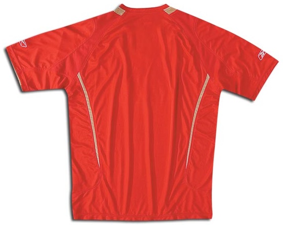 Camiseta de Liverpool local rojo, oro y blanco de 2005-2006, vista espalda