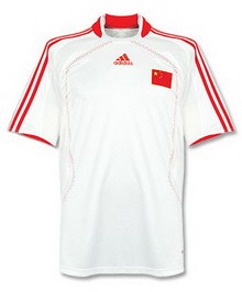 Foto de la camiseta de fútbol oficial de China