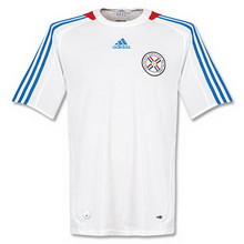 Foto de la camiseta de fútbol oficial de Paraguay