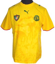 Foto de la camiseta de fútbol oficial de Camerún