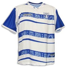 Foto de la camiseta de fútbol oficial de Honduras