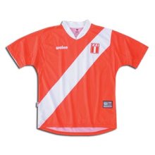 Foto de la camiseta de fútbol oficial de Perú